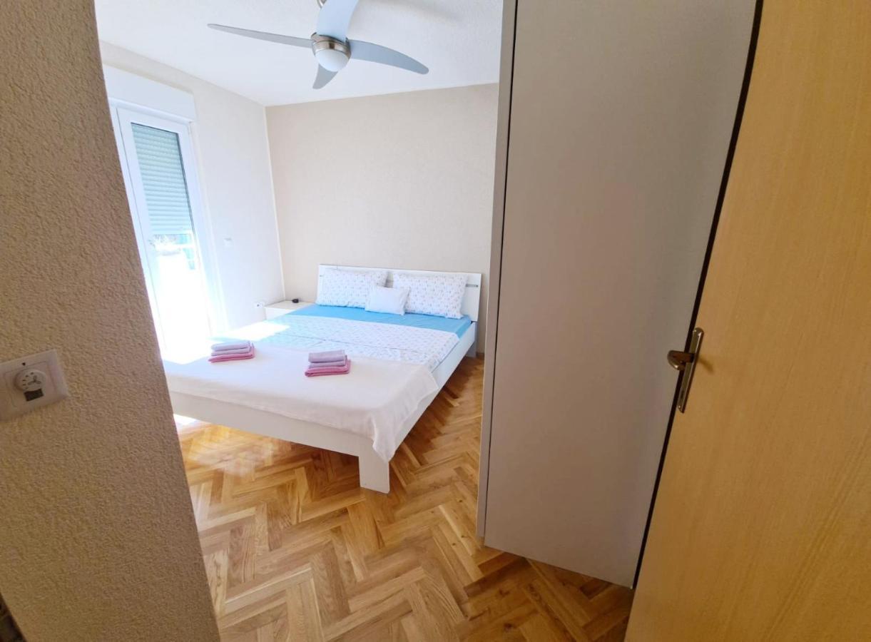 Apartments Naomi And Marsel Trogir Ngoại thất bức ảnh