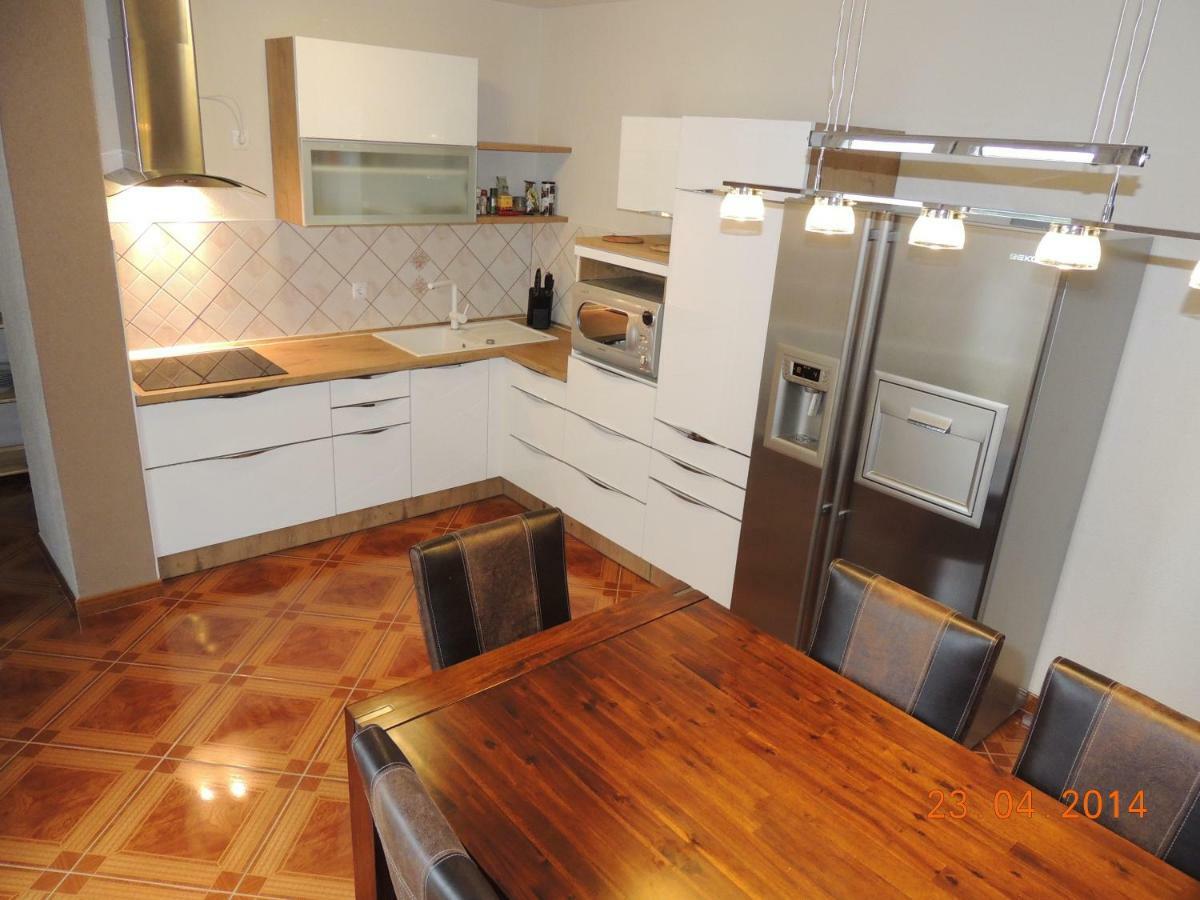 Apartments Naomi And Marsel Trogir Ngoại thất bức ảnh